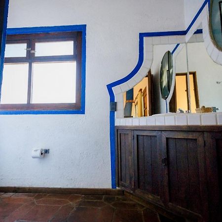 Lago Sol Hotel & Suites Tzintzuntzán Eksteriør billede