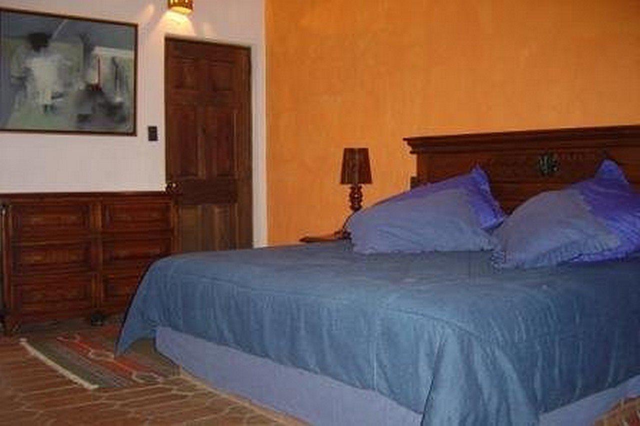 Lago Sol Hotel & Suites Tzintzuntzán Værelse billede