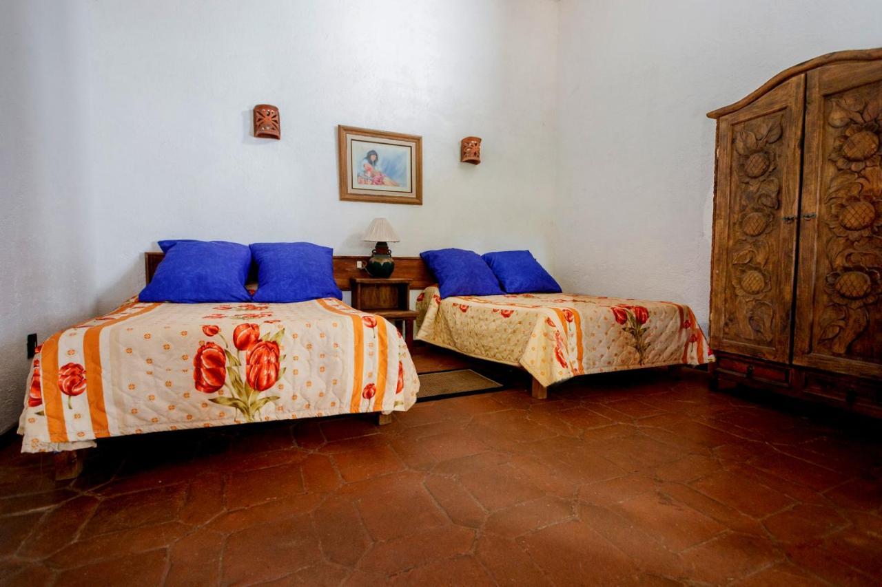 Lago Sol Hotel & Suites Tzintzuntzán Eksteriør billede