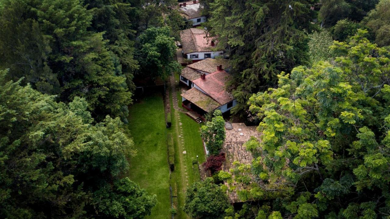 Lago Sol Hotel & Suites Tzintzuntzán Eksteriør billede