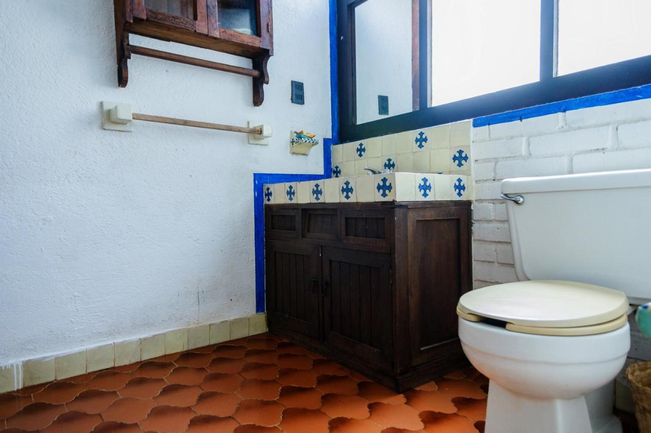 Lago Sol Hotel & Suites Tzintzuntzán Eksteriør billede