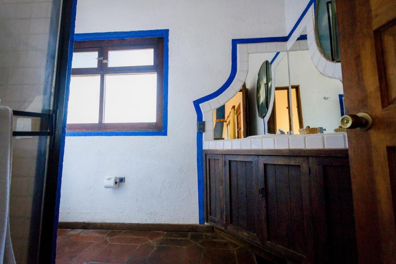 Lago Sol Hotel & Suites Tzintzuntzán Eksteriør billede