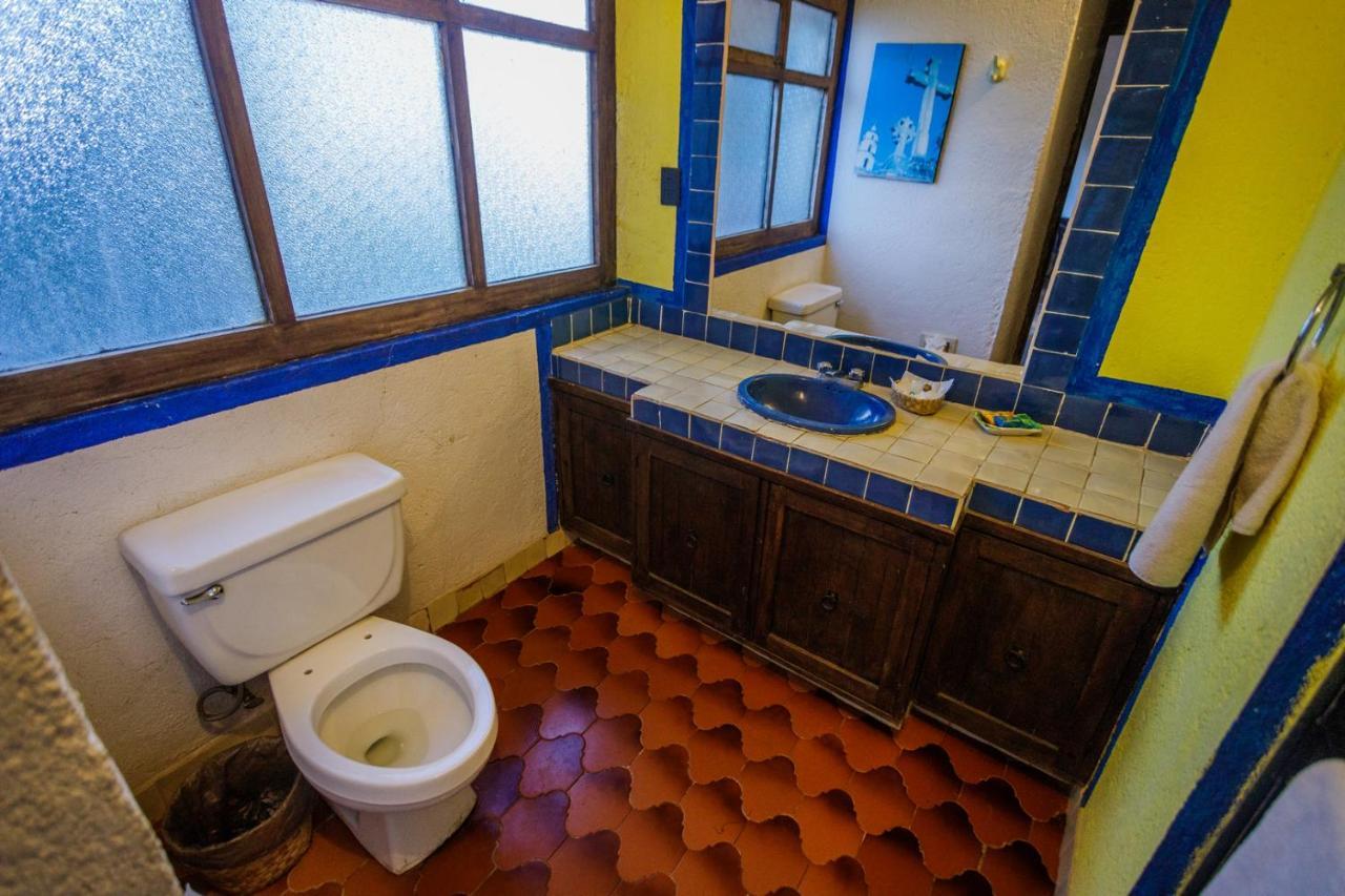 Lago Sol Hotel & Suites Tzintzuntzán Eksteriør billede