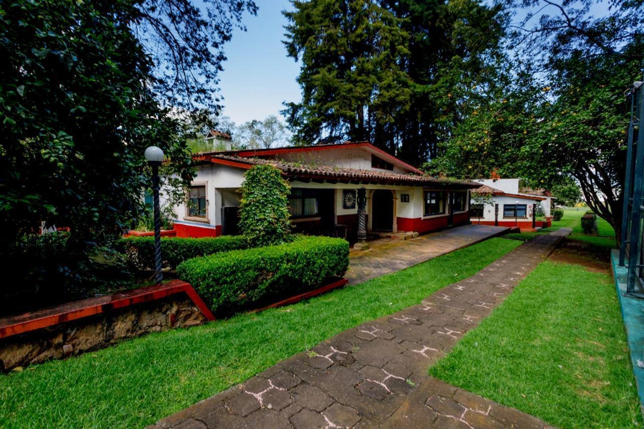 Lago Sol Hotel & Suites Tzintzuntzán Eksteriør billede