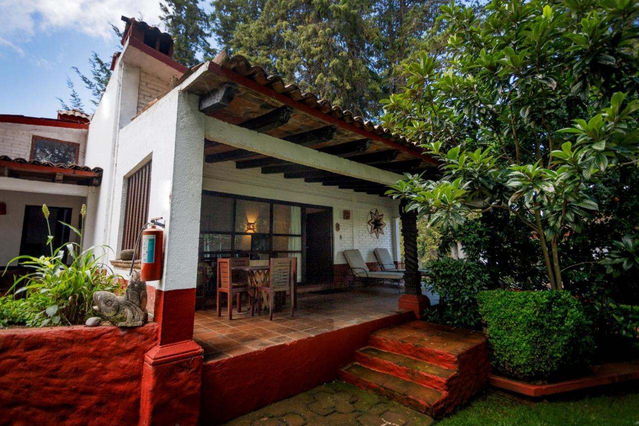 Lago Sol Hotel & Suites Tzintzuntzán Eksteriør billede