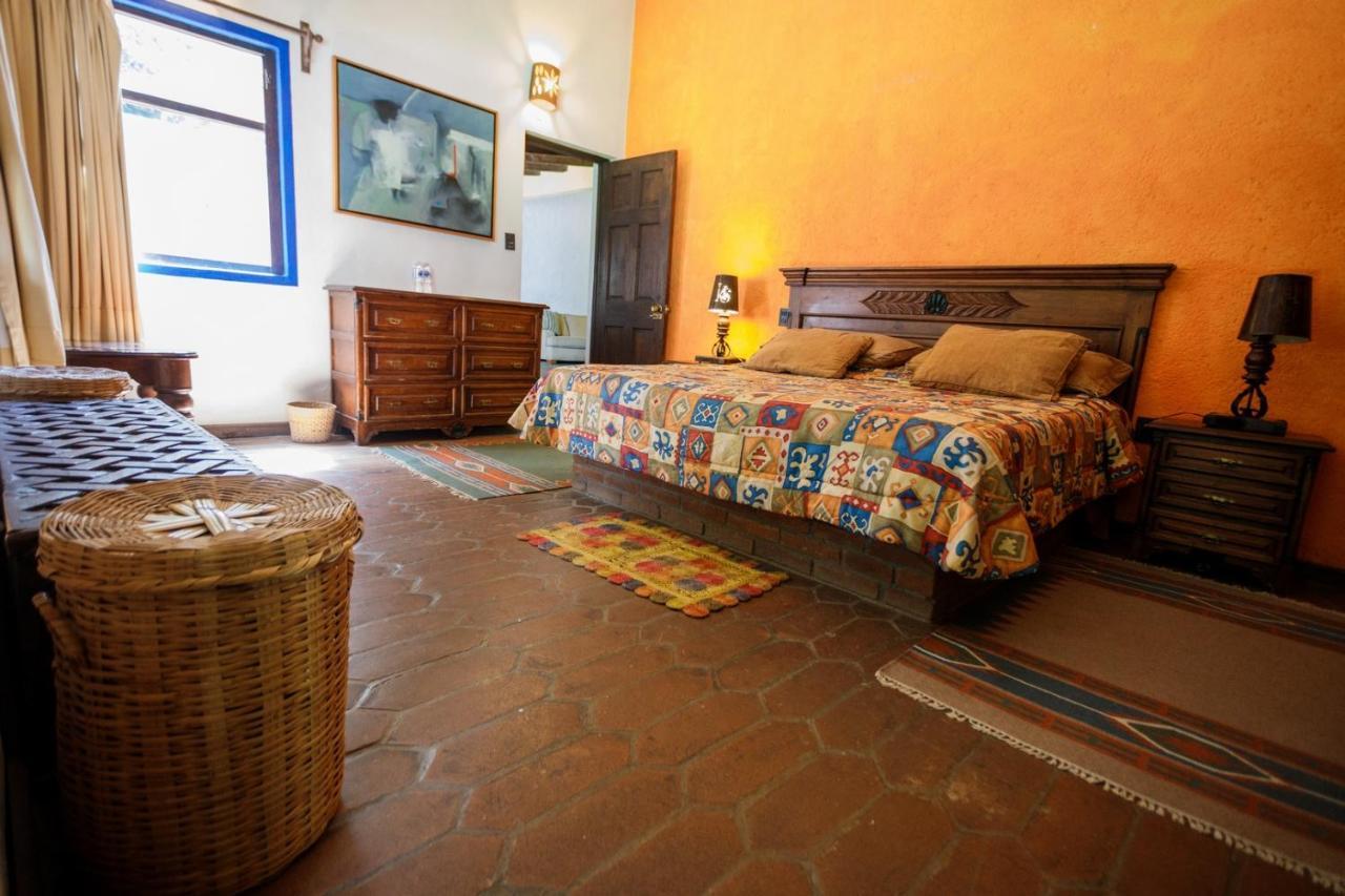 Lago Sol Hotel & Suites Tzintzuntzán Eksteriør billede