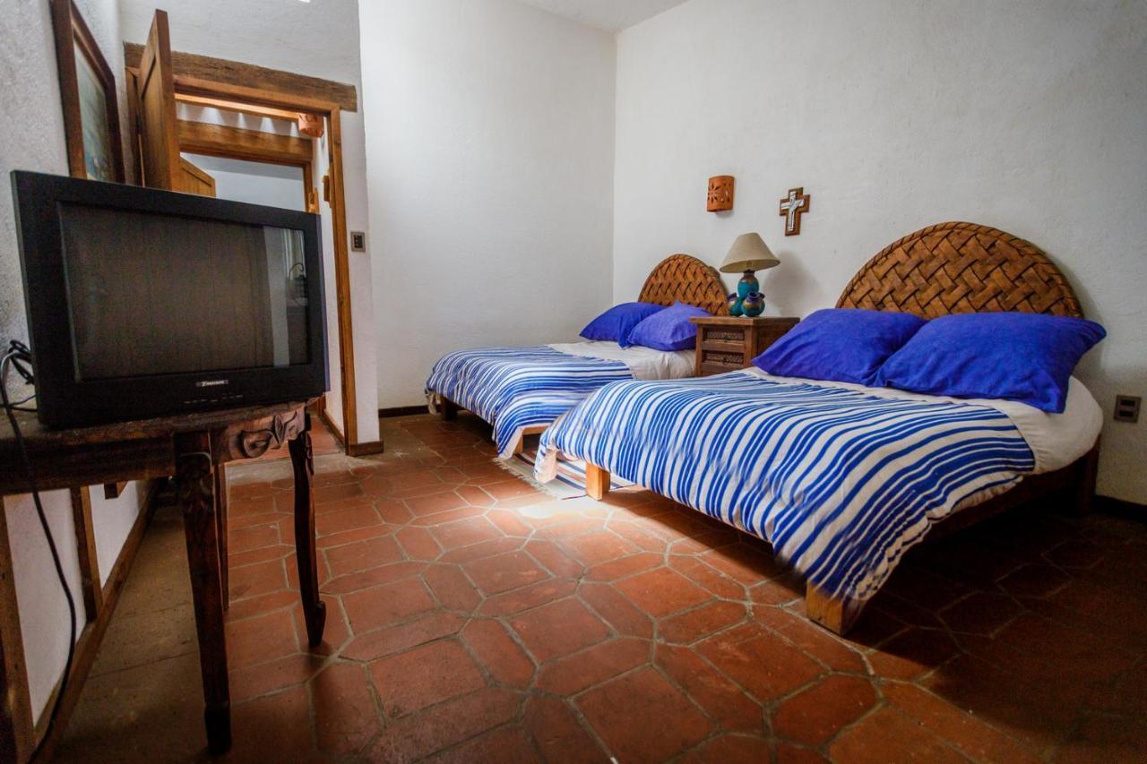 Lago Sol Hotel & Suites Tzintzuntzán Eksteriør billede