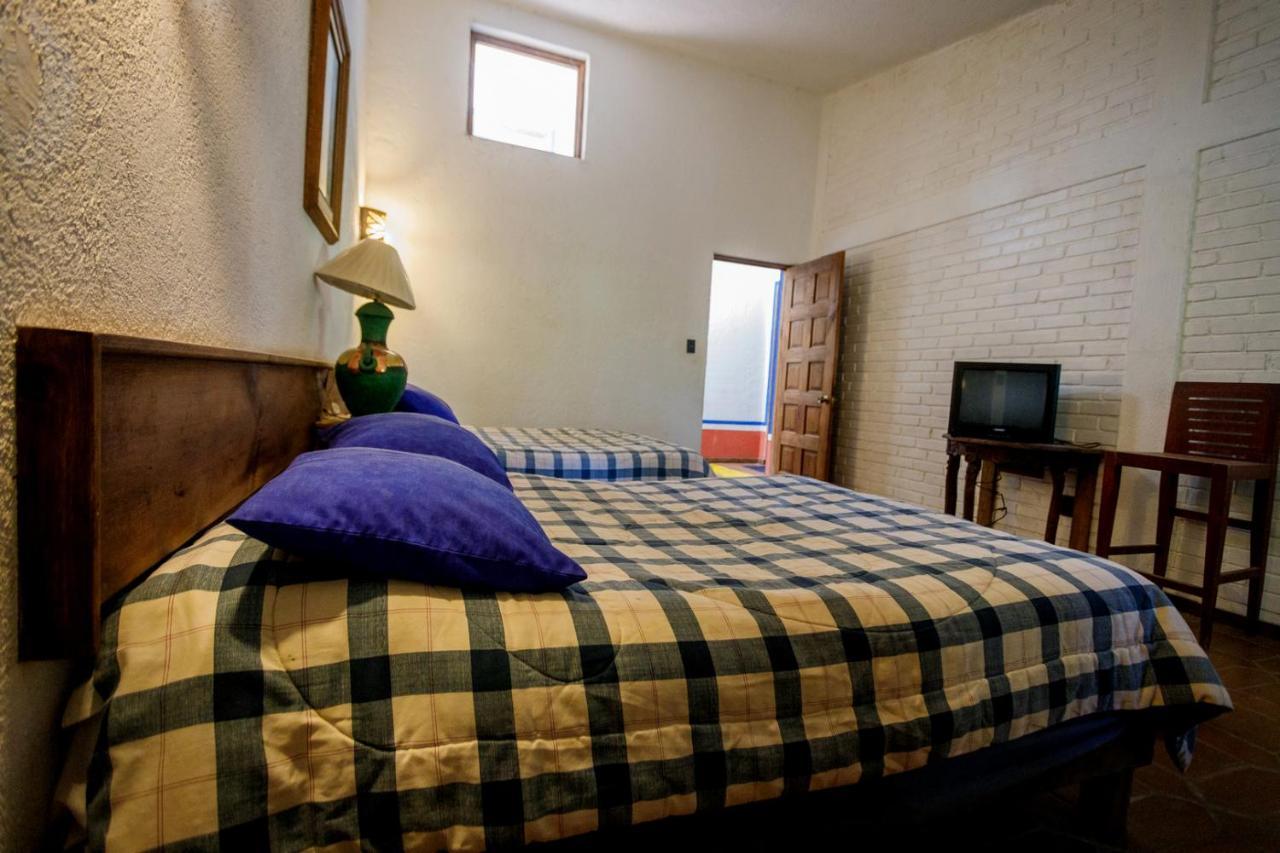 Lago Sol Hotel & Suites Tzintzuntzán Eksteriør billede