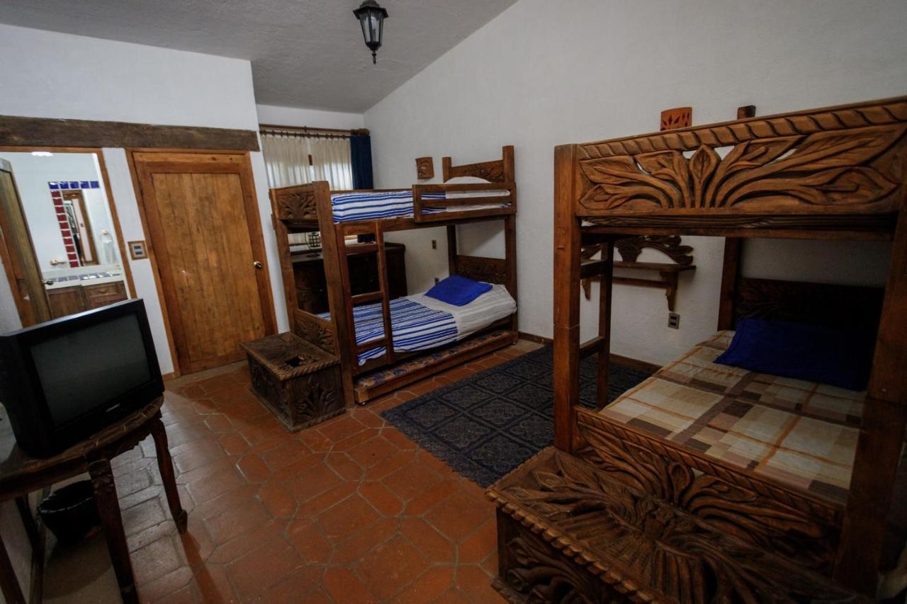 Lago Sol Hotel & Suites Tzintzuntzán Eksteriør billede